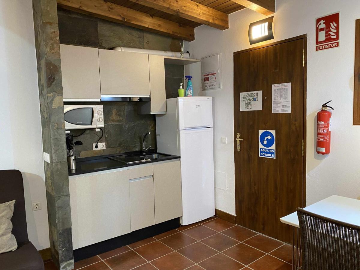Estudio Con Jardincito Privado Barbacoa Y Piscina Apartment